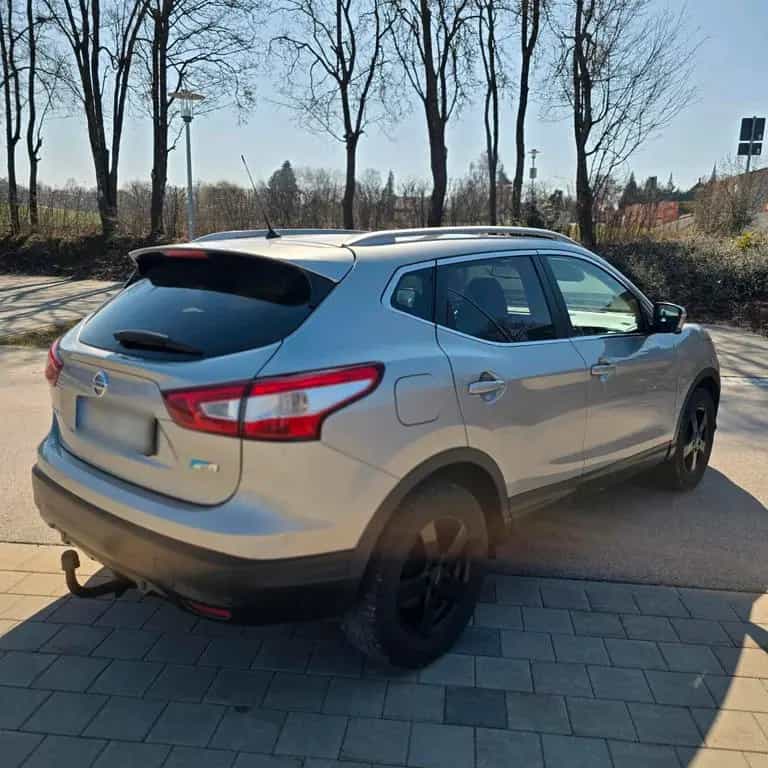 Nissan Qashqai DCI 360 SUV Automatik - se... 06/2014-photo-3