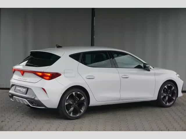 Cupra Leon 1.5 eTSI DSG LED ACC SHZ FullLink Keyless 12/2024-photo-1