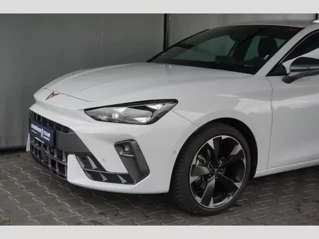 Cupra Leon 1.5 eTSI DSG LED ACC SHZ FullLink Keyless 12/2024-photo-3