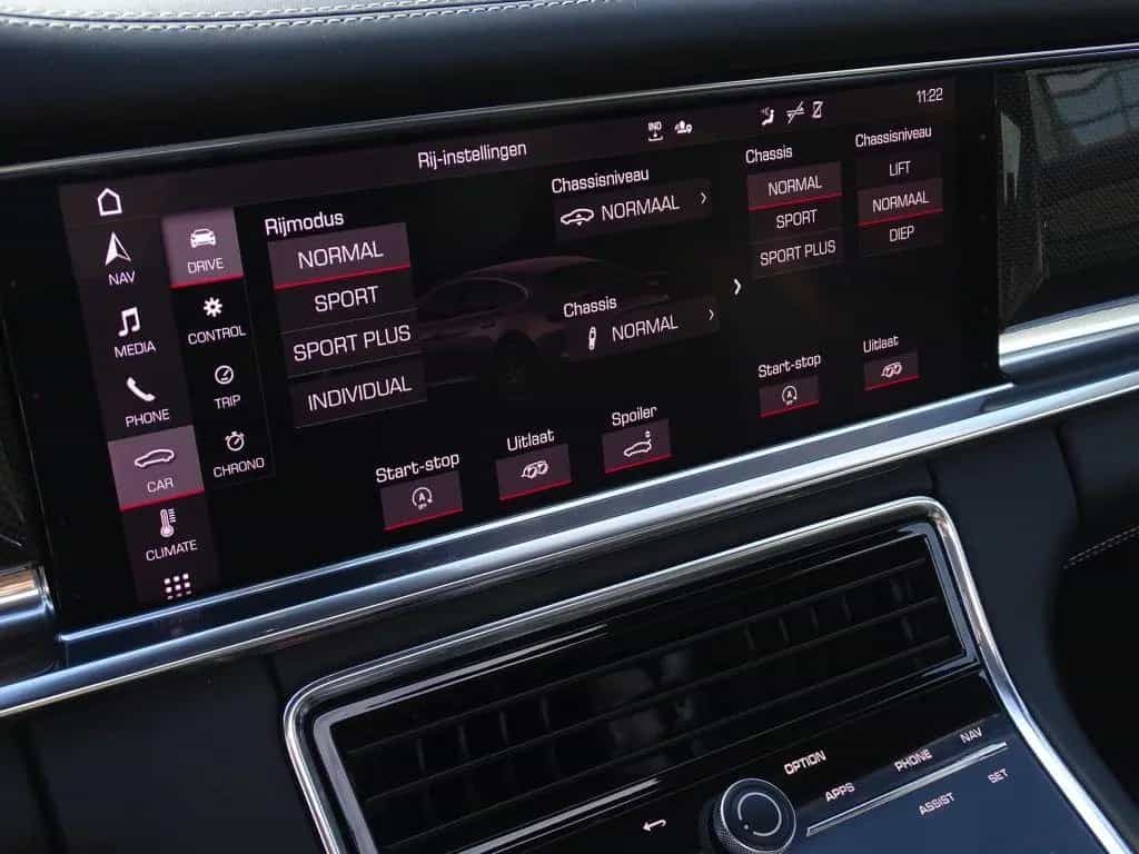 Porsche Panamera 4.0 V8 481PK GTS / carbon / alcantara / 03/2021-photo-25