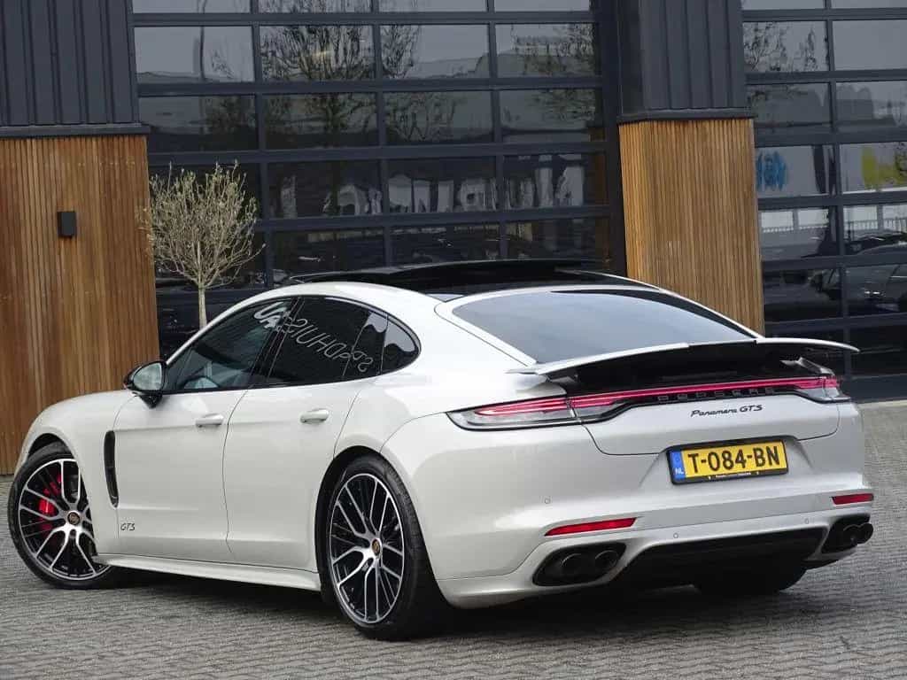 Porsche Panamera 4.0 V8 481PK GTS / carbon / alcantara / 03/2021-photo-5