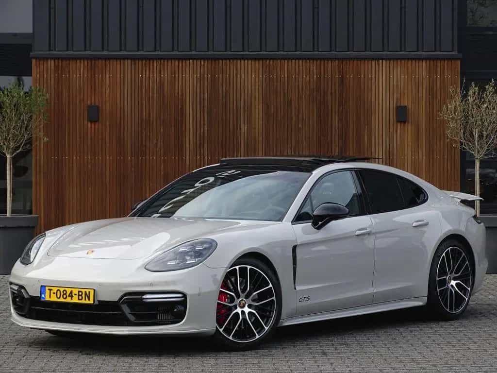 Porsche Panamera 4.0 V8 481PK GTS / carbon / alcantara / 03/2021-photo-6