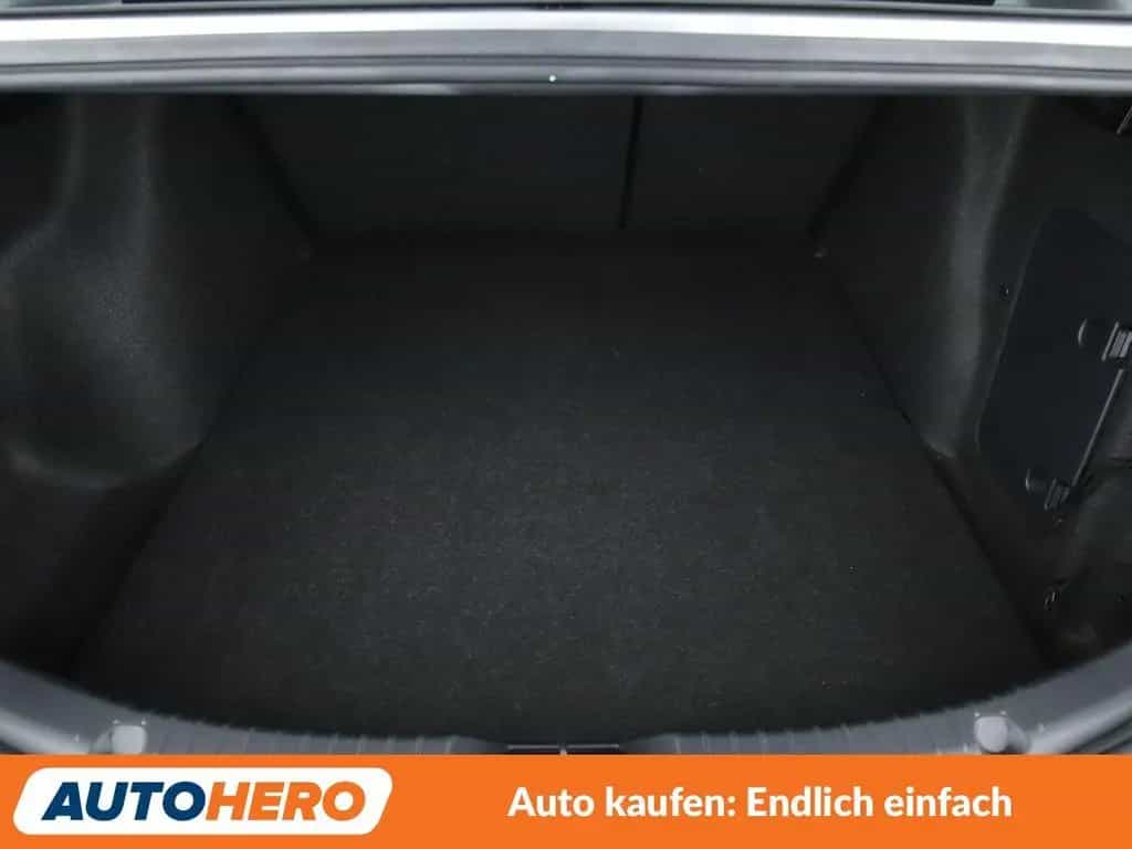 Mazda 3 2.0 Sports-Line Aut.*HEAD-UP*BI-XENON*TEMPO* 05/2015-photo-17