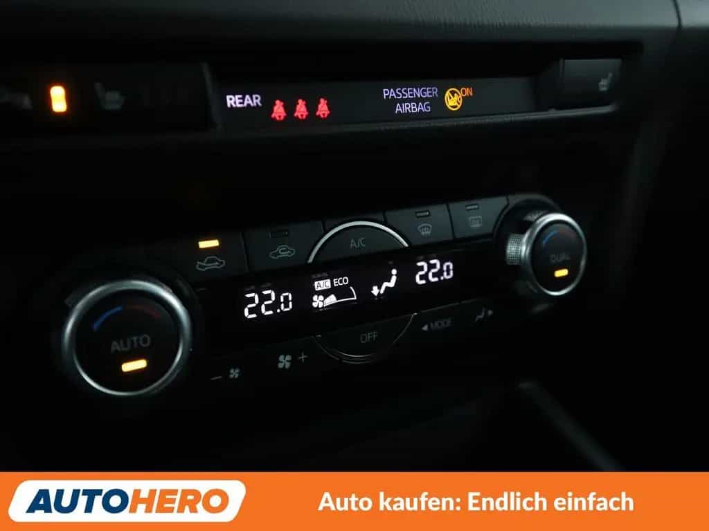 Mazda 3 2.0 Sports-Line Aut.*HEAD-UP*BI-XENON*TEMPO* 05/2015-photo-21