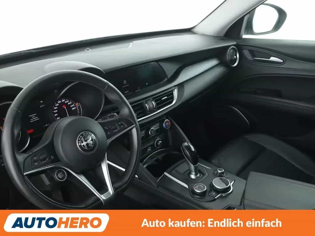 Alfa Romeo Stelvio 2.2 JTDM Super 2WD Aut.*NAVI*LED*TEMPO* 05/2018-photo-10