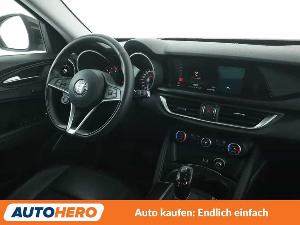 Alfa Romeo Stelvio 2.2 JTDM Super 2WD Aut.*NAVI*LED*TEMPO* 05/2018-photo-12