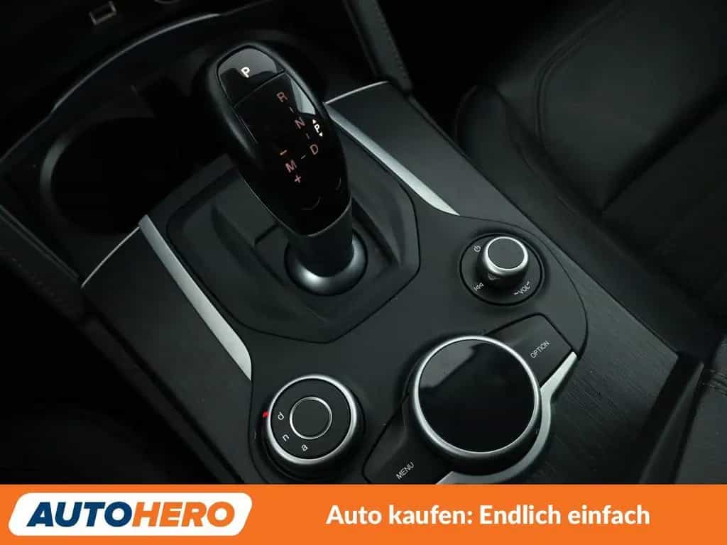 Alfa Romeo Stelvio 2.2 JTDM Super 2WD Aut.*NAVI*LED*TEMPO* 05/2018-photo-25