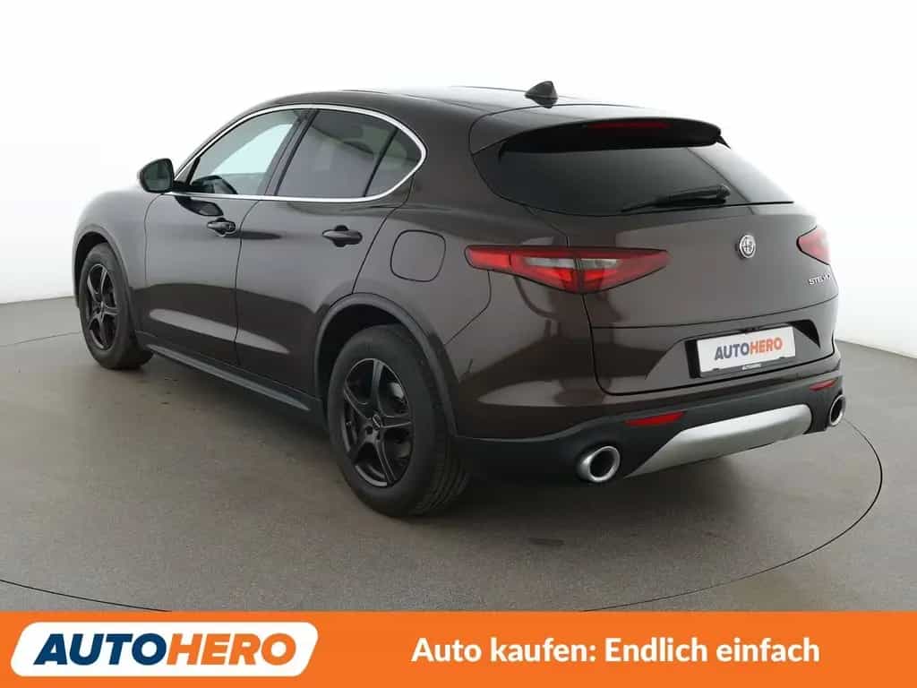 Alfa Romeo Stelvio 2.2 JTDM Super 2WD Aut.*NAVI*LED*TEMPO* 05/2018-photo-3