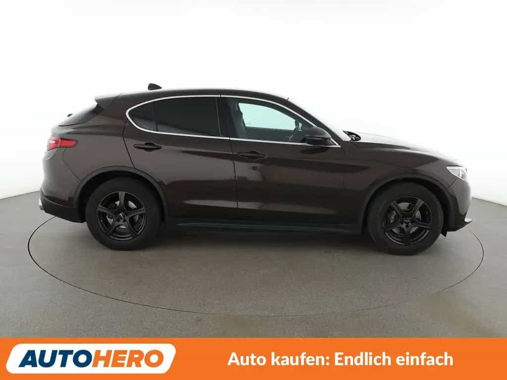 Alfa Romeo Stelvio 2.2 JTDM Super 2WD Aut.*NAVI*LED*TEMPO* 05/2018-photo-6