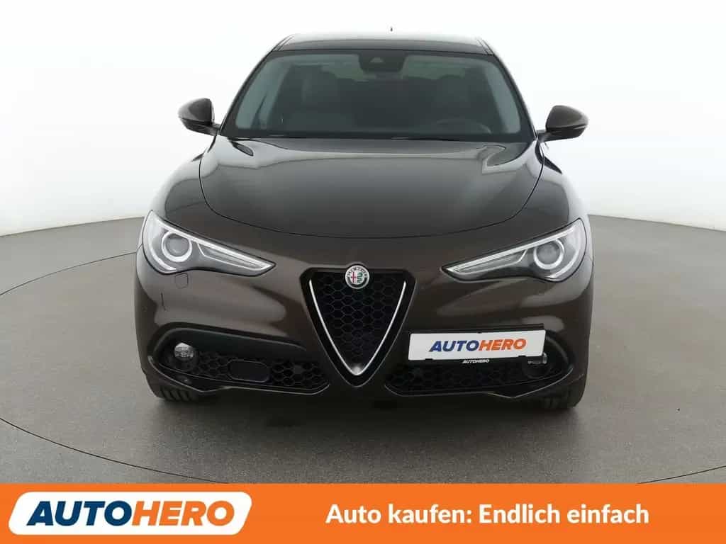 Alfa Romeo Stelvio 2.2 JTDM Super 2WD Aut.*NAVI*LED*TEMPO* 05/2018-photo-8
