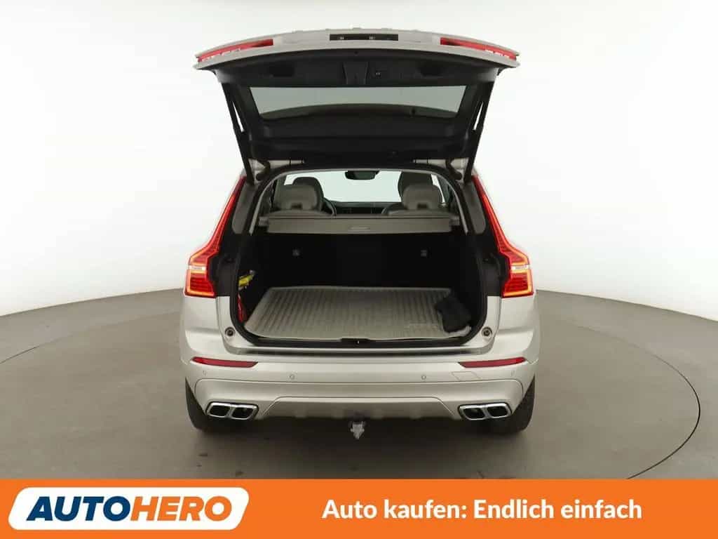 Volvo XC60 2.0 D4 Momentum AWD Aut.*NAVI*LED*ACC*PDC* 05/2019-photo-16