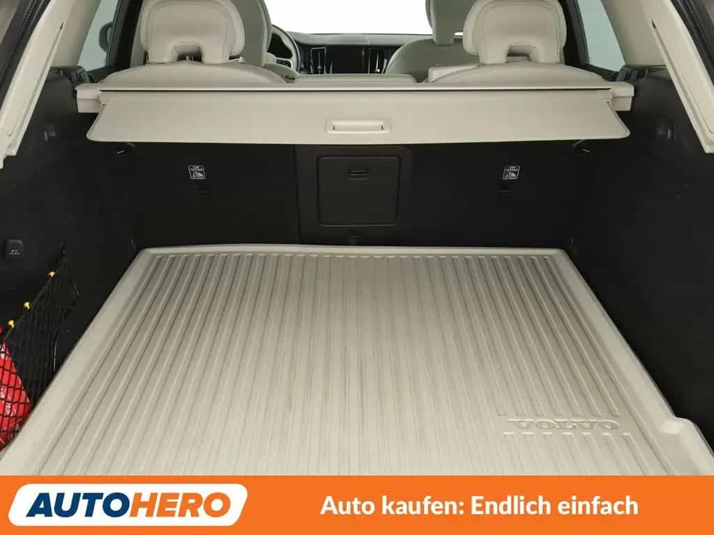 Volvo XC60 2.0 D4 Momentum AWD Aut.*NAVI*LED*ACC*PDC* 05/2019-photo-17