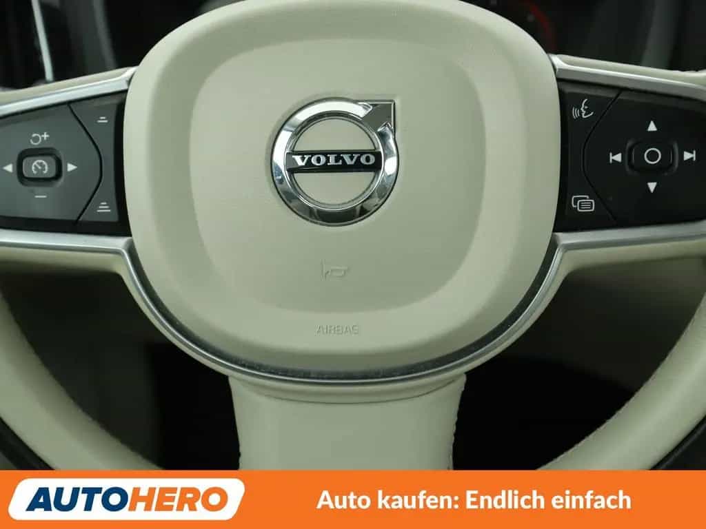 Volvo XC60 2.0 D4 Momentum AWD Aut.*NAVI*LED*ACC*PDC* 05/2019-photo-18