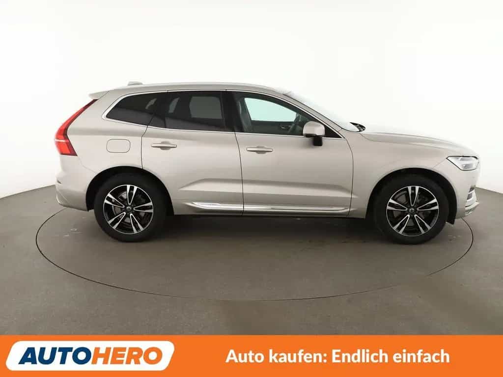 Volvo XC60 2.0 D4 Momentum AWD Aut.*NAVI*LED*ACC*PDC* 05/2019-photo-6