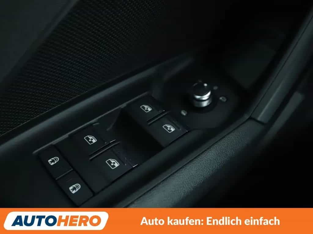 Audi A3 Limousine 35 TFSI Mild-Hybrid S line Aut.*PDC 08/2020-photo-24