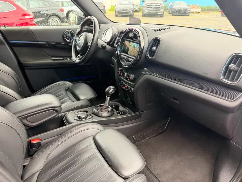 MINI Cooper SD Countryman Cooper SD All4 JCW 04/2017-photo-4