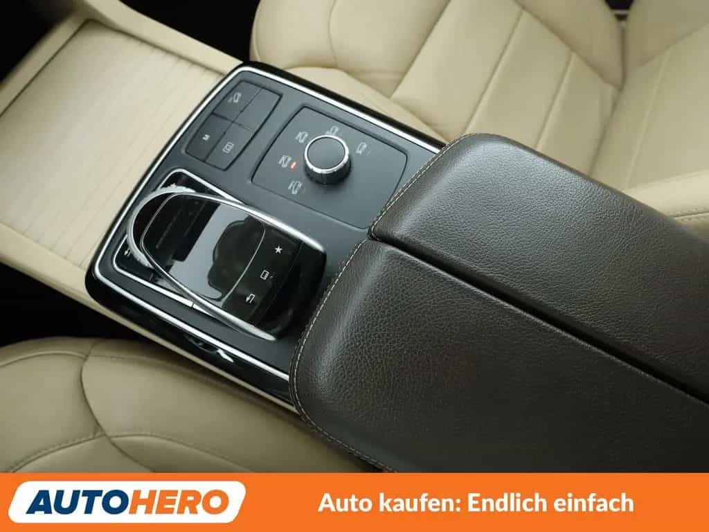 Mercedes-Benz GLE 400 4Matic Aut.*NAVI*LED*ACC*CAM* 05/2016-photo-23