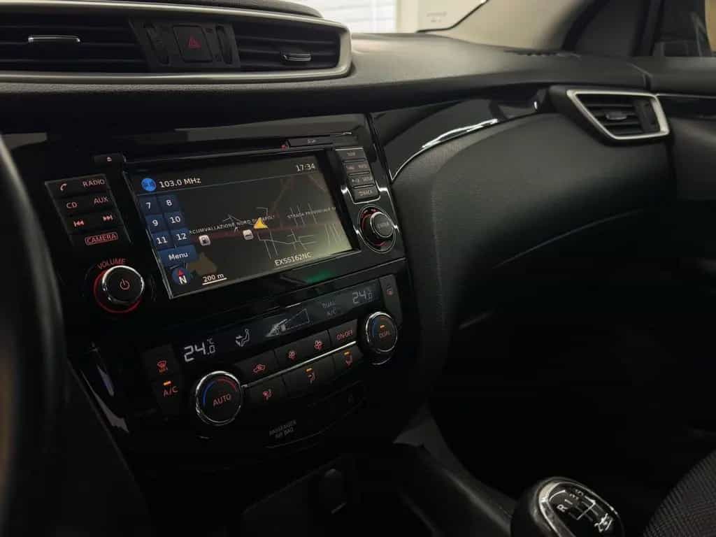 Nissan Qashqai 1.5 dCi Tekna IPER Full 02/2015-photo-14