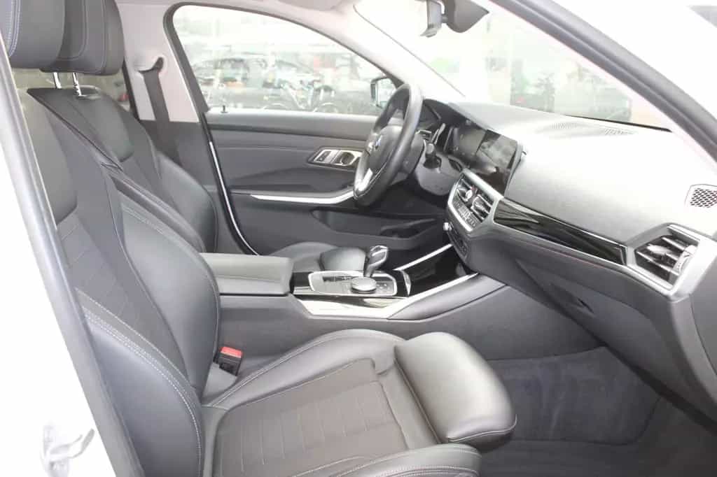 BMW 330 d Sport Line/Schiebe/Laser 11/2019-photo-10