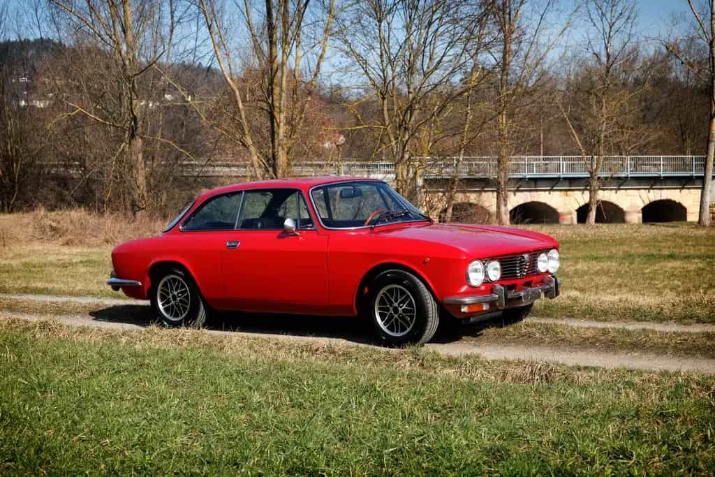 Alfa Romeo GTV 2000 10/1976-photo-1