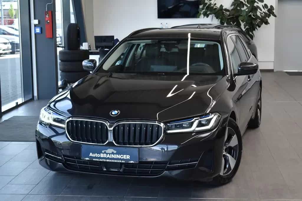 BMW 520 d Touring Autom. Laser~LiveCo~Leder~HuD~360° 03/2021-photo-0