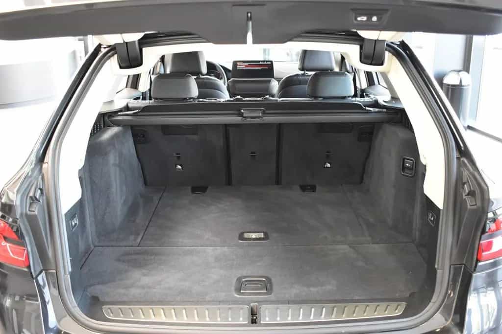 BMW 520 d Touring Autom. Laser~LiveCo~Leder~HuD~360° 03/2021-photo-11