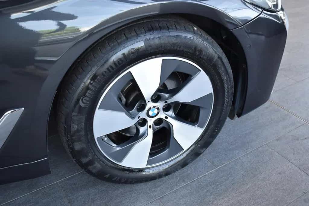 BMW 520 d Touring Autom. Laser~LiveCo~Leder~HuD~360° 03/2021-photo-18