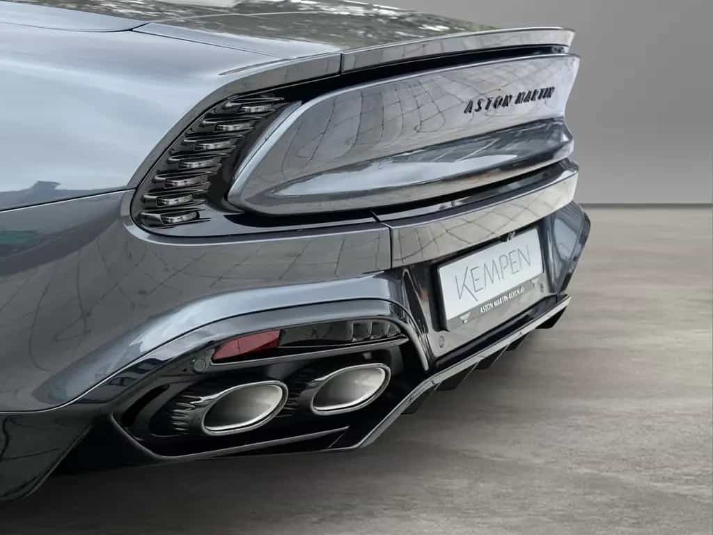 Aston Martin Vanquish Volante Epsilon Black / Sage Green null-photo-24