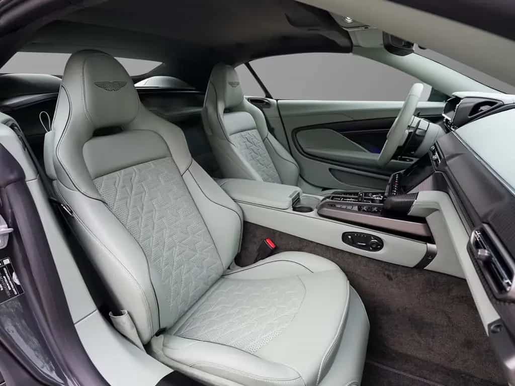 Aston Martin Vanquish Volante Epsilon Black / Sage Green null-photo-40