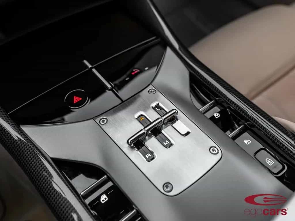 Ferrari Purosangue V12 DCT 4WD 10/2023-photo-13