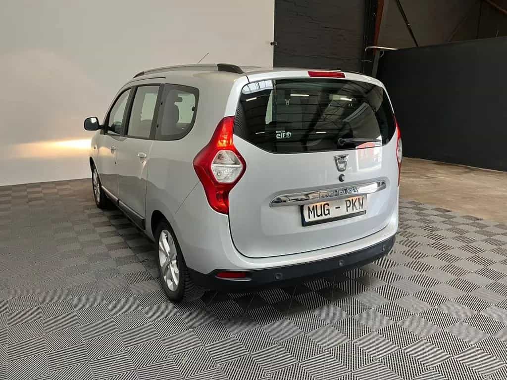 Dacia Lodgy 1.2 TCe Prestige*7Sitze-Navi-Leder-Klima* 12/2016-photo-1