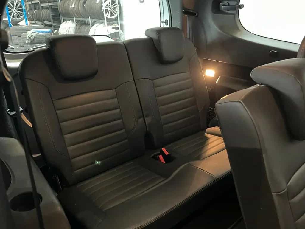 Dacia Lodgy 1.2 TCe Prestige*7Sitze-Navi-Leder-Klima* 12/2016-photo-15