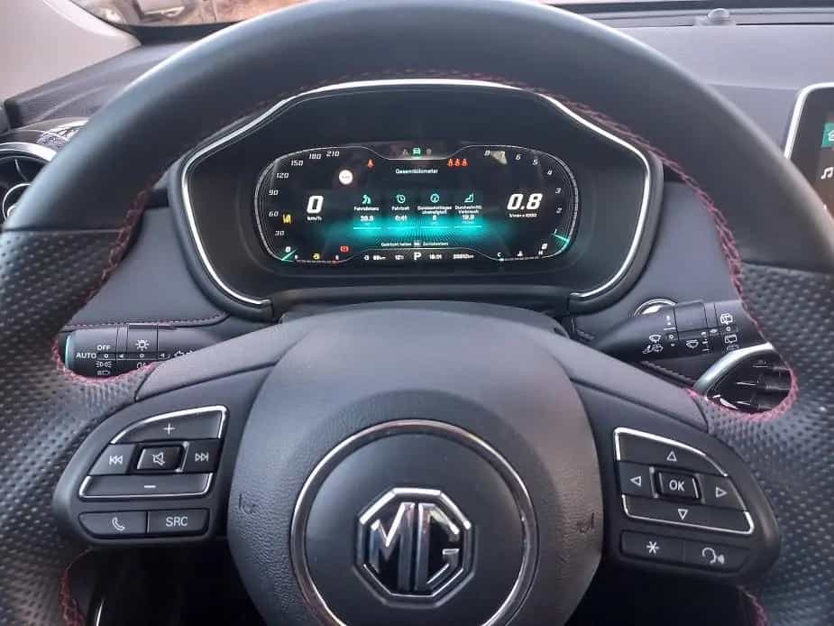 MG HS 1,5i Luxury Aut Klima Leder Navi PDC LMF18"BC 03/2024-photo-19