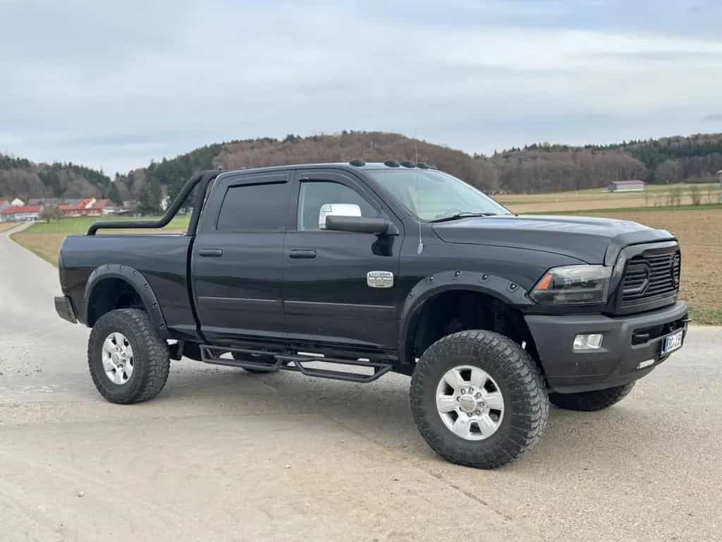 Dodge RAM 6.7 Cummins Longhorn 09/2013-photo-1