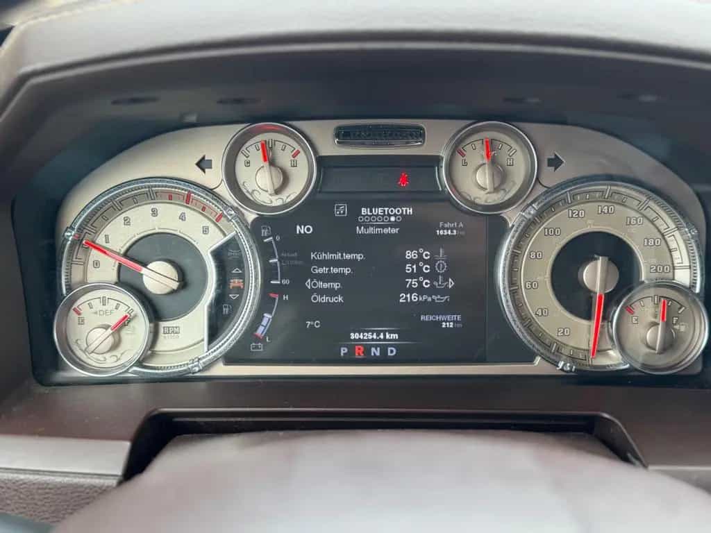 Dodge RAM 6.7 Cummins Longhorn 09/2013-photo-8