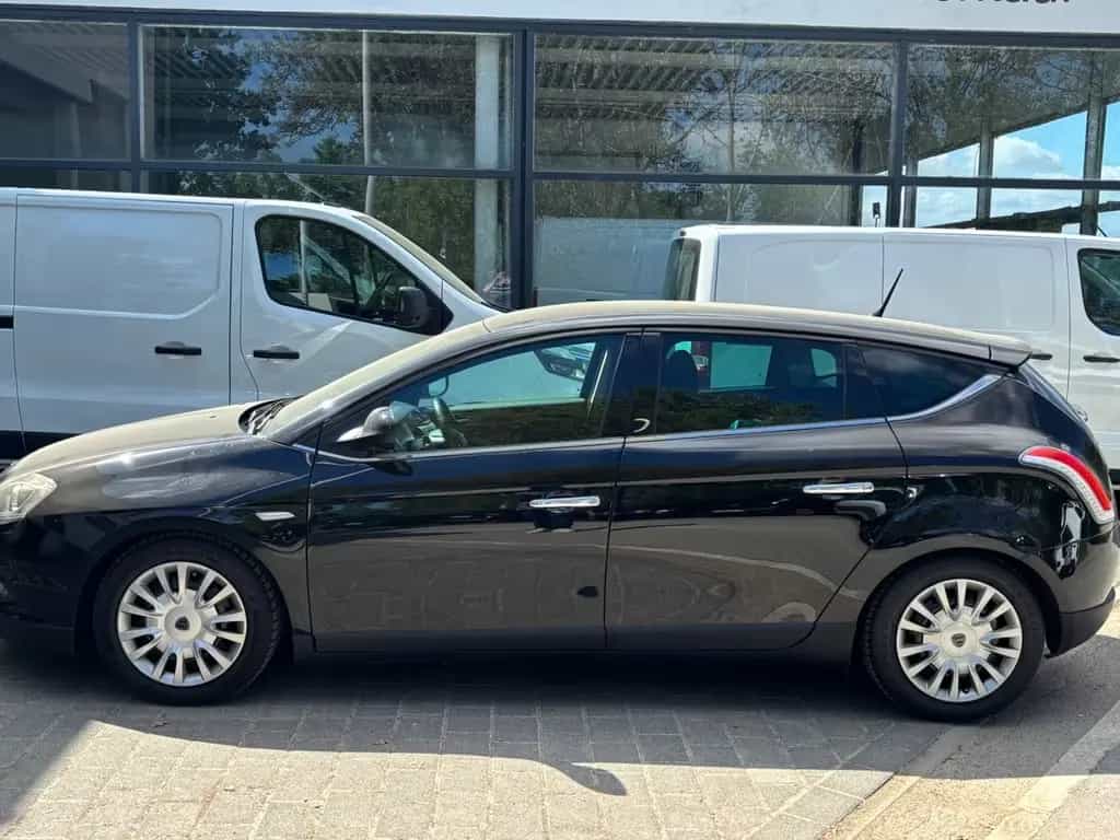 Lancia Delta Edizione 03/2010-photo-2