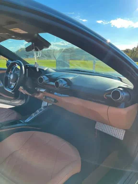 Ferrari 812 6.5 V12 Superfast DCT F1 - 03/2020-photo-11
