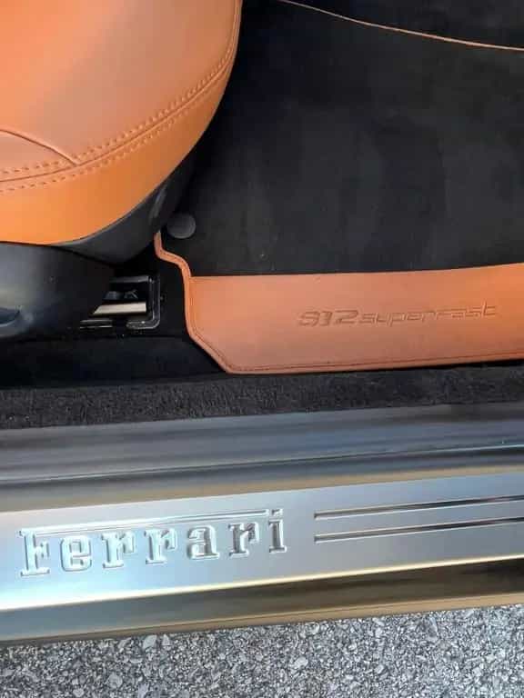Ferrari 812 6.5 V12 Superfast DCT F1 - 03/2020-photo-2