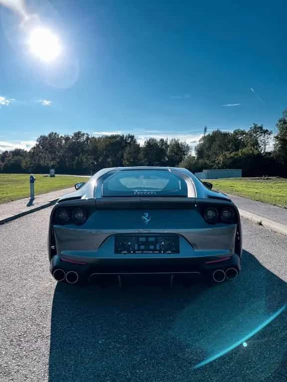 Ferrari 812 6.5 V12 Superfast DCT F1 - 03/2020-photo-5
