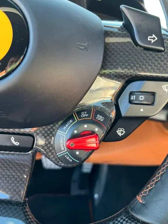Ferrari 812 6.5 V12 Superfast DCT F1 - 03/2020-photo-8