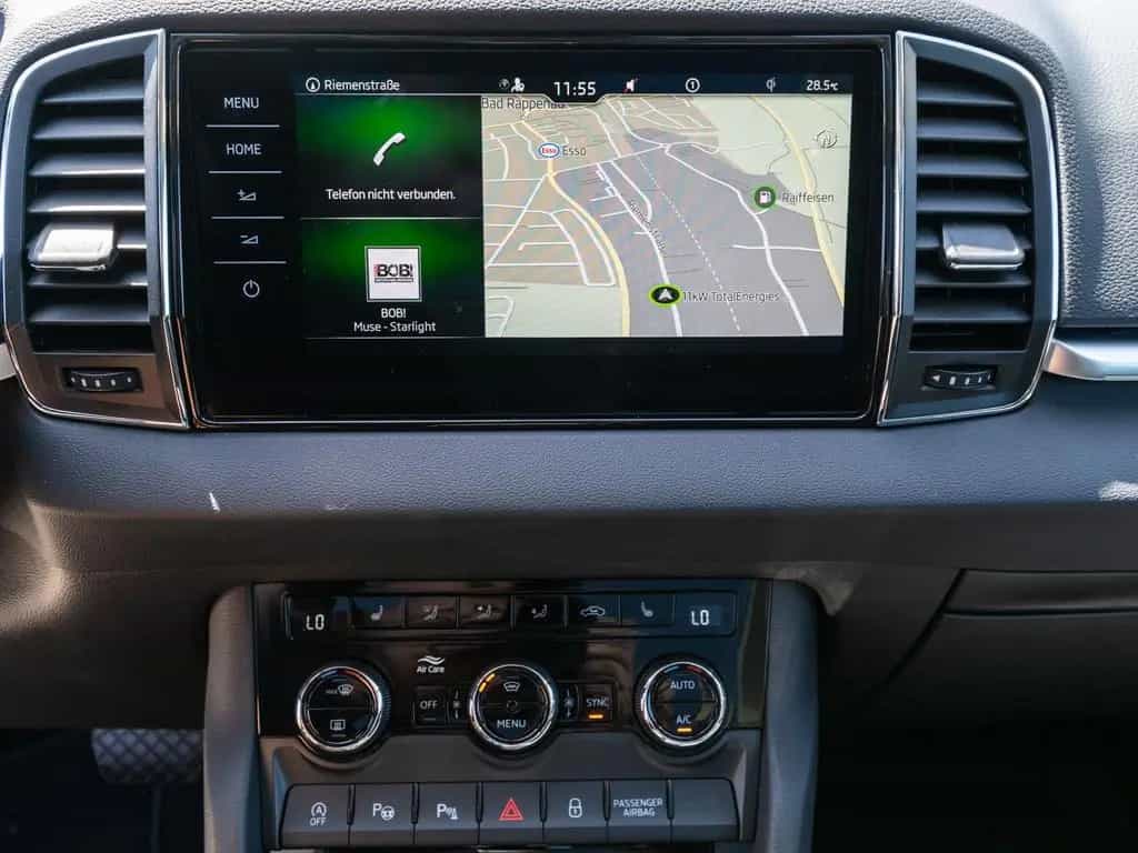 Skoda Karoq Clever 1.5 TSI DSG LED Navi Pano RFK AHK 03/2022-photo-12