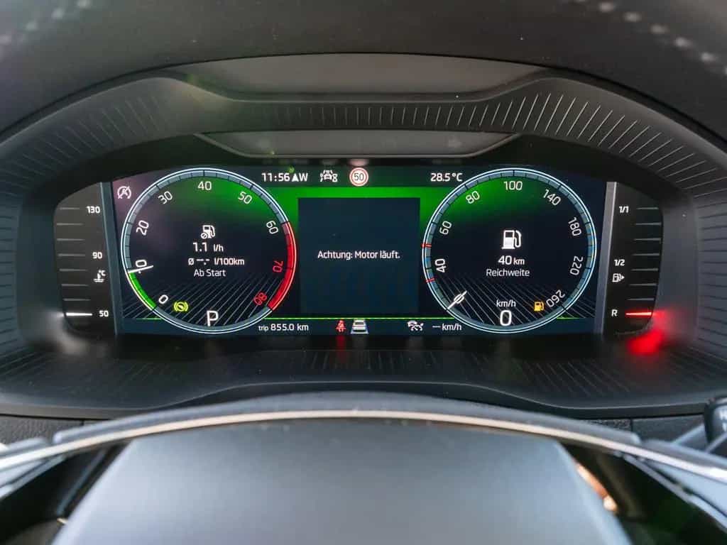 Skoda Karoq Clever 1.5 TSI DSG LED Navi Pano RFK AHK 03/2022-photo-16