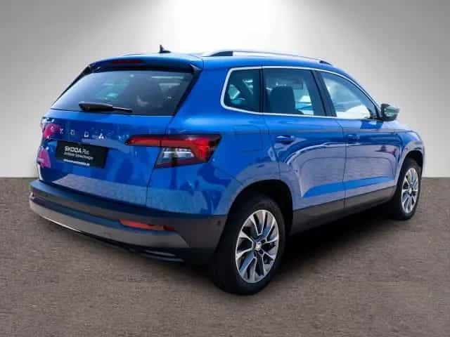 Skoda Karoq Clever 1.5 TSI DSG LED Navi Pano RFK AHK 03/2022-photo-2