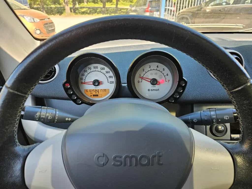 Smart ForFour forfour Basis 80 kW 01/2007-photo-14