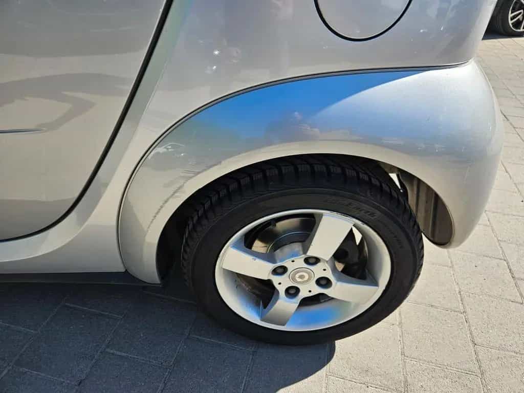 Smart ForFour forfour Basis 80 kW 01/2007-photo-17