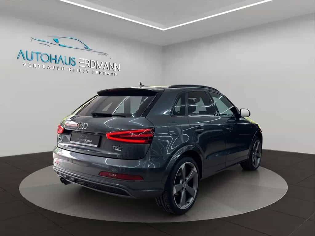 Audi Q3 2.0 TFSI quattro S line Competition*20"*Navi* 01/2015-photo-4