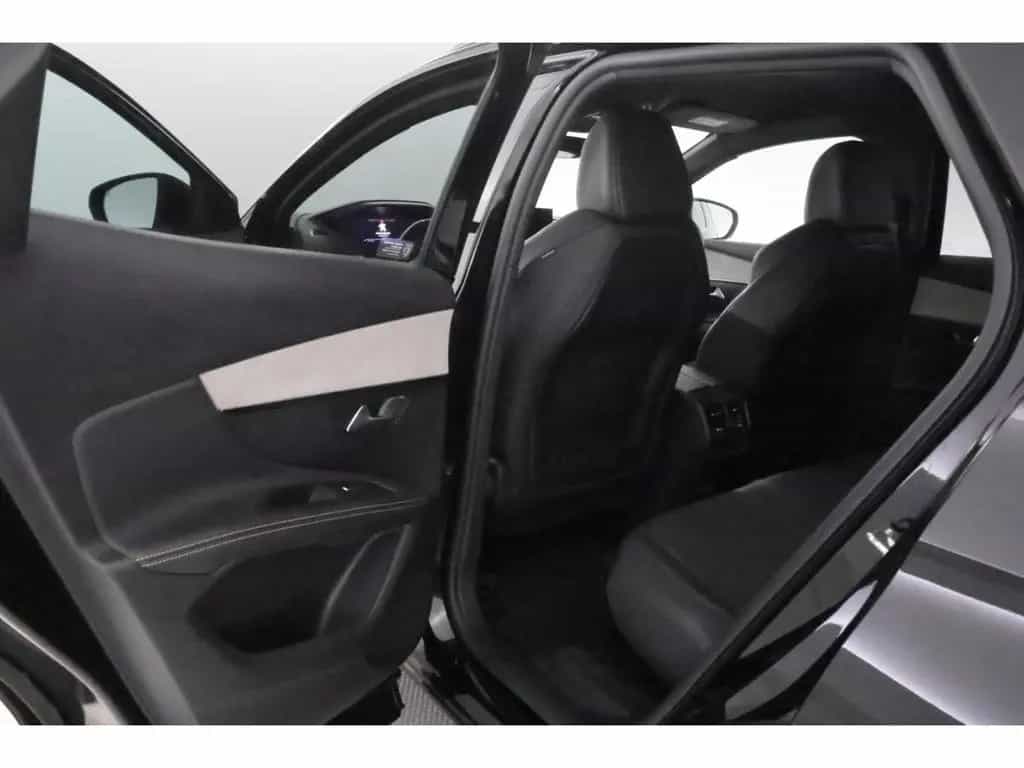 Peugeot 3008 1.2PureTech Aut.130 GT+LED+NAVI+VIRTUAL+PDC 05/2024-photo-17