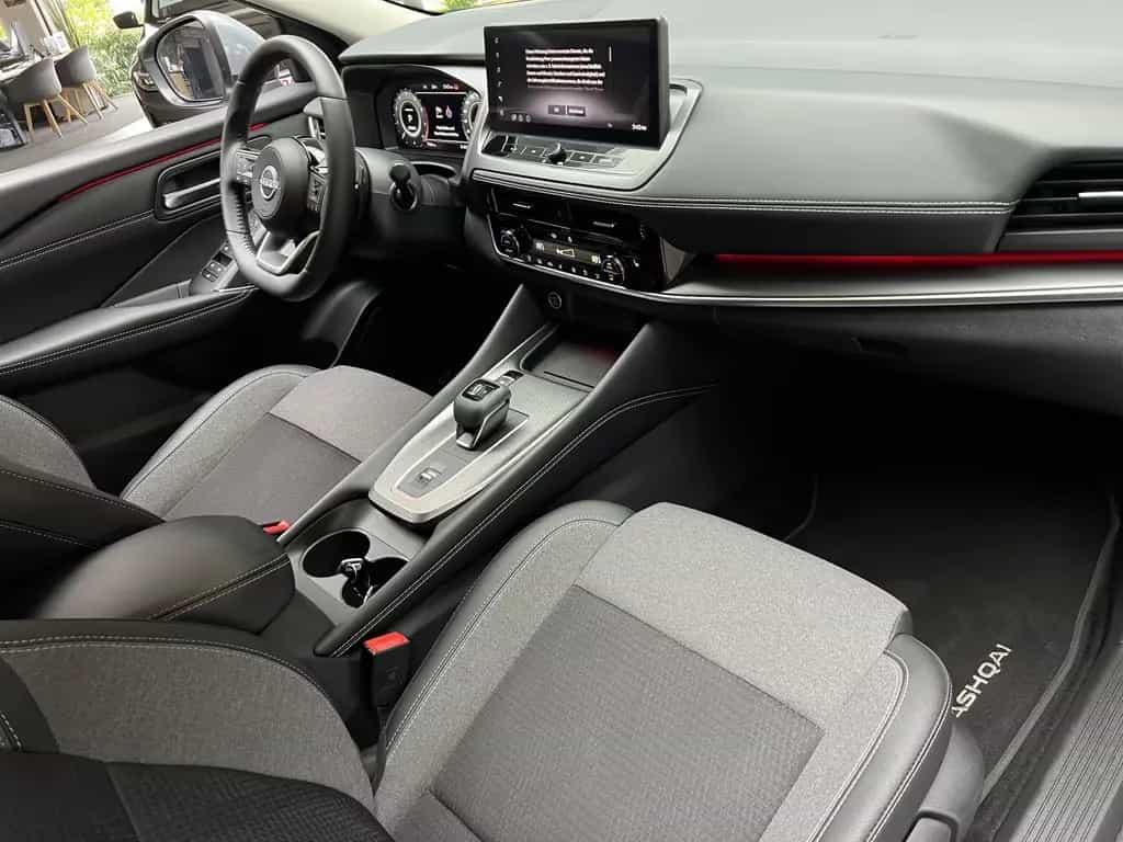 Nissan Qashqai N-Connecta CarPlay 360°Kamera Winter-Pak 01/2025-photo-24