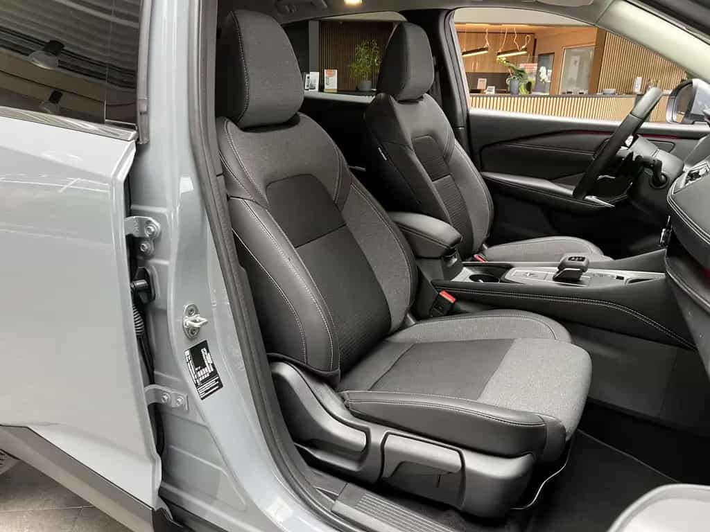 Nissan Qashqai N-Connecta CarPlay 360°Kamera Winter-Pak 01/2025-photo-25