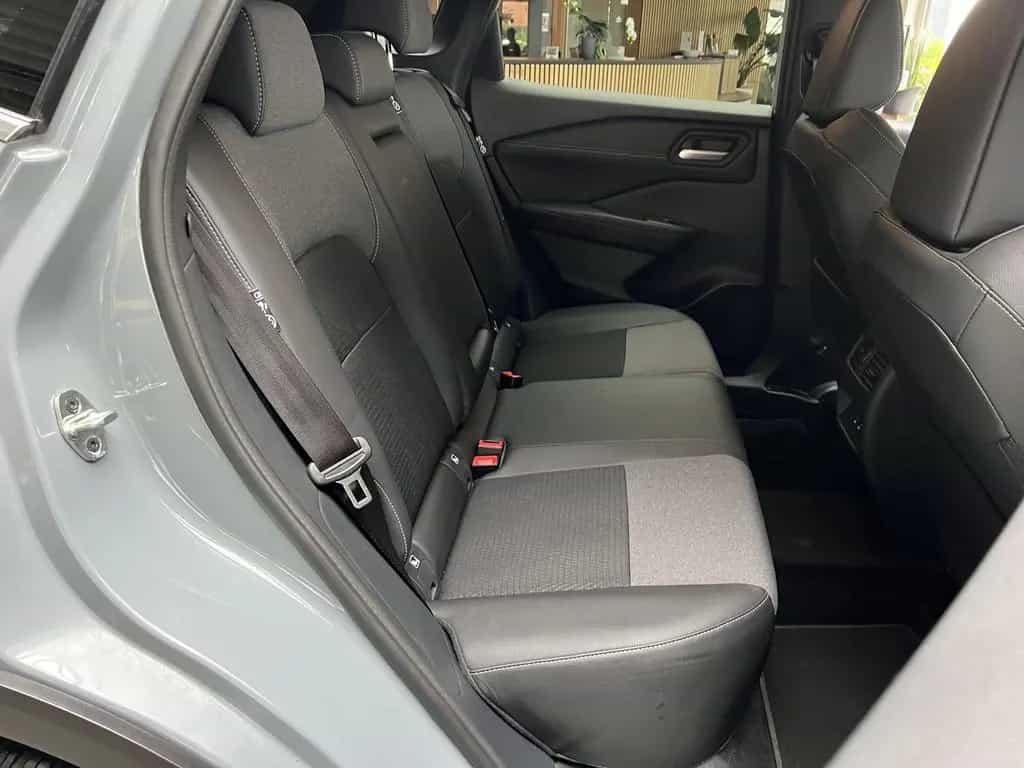 Nissan Qashqai N-Connecta CarPlay 360°Kamera Winter-Pak 01/2025-photo-28